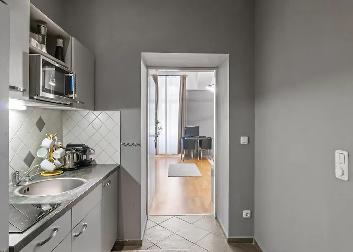Modern Apts - 5-min Walk To U2 Taborstrasse - Quick Center Access Daire
